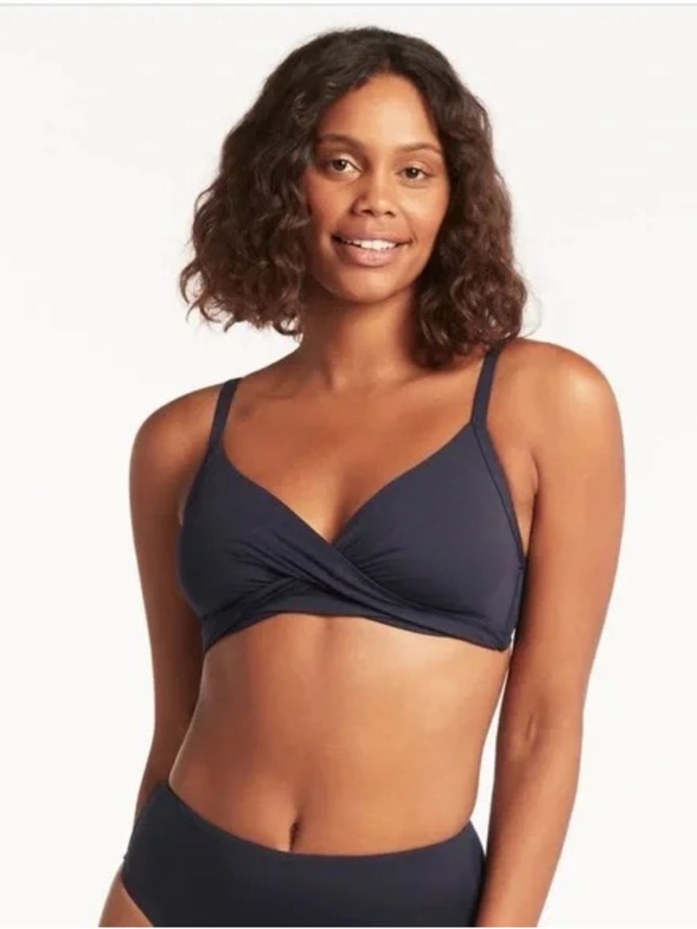Sea Level Swim Australia US 6 DD/E Cup 
Essentials Twist Front Cup Bikini Top